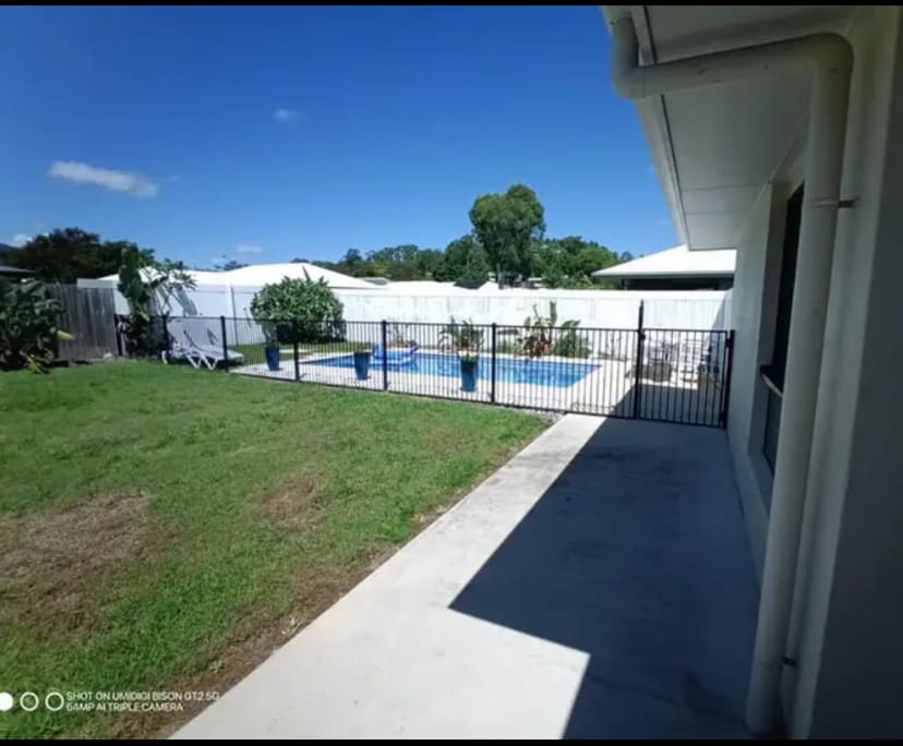 Room for Rent in Cannonvale, QLD 300, Furnished,