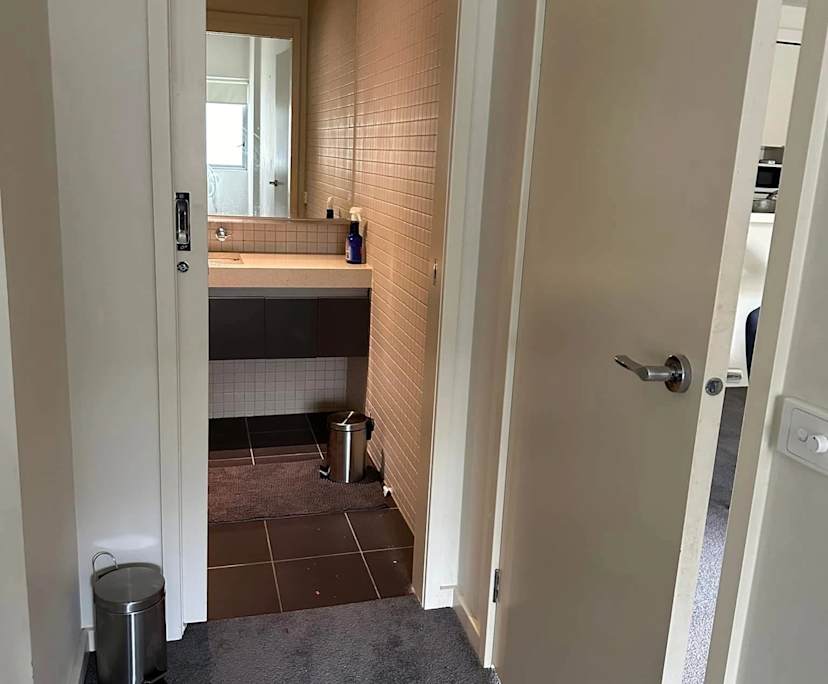$410, Flatshare, 2 bathrooms, Port Melbourne VIC 3207