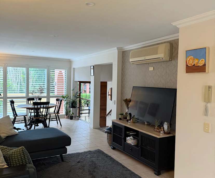 $400, Share-house, 3 bathrooms, Clear Island Waters QLD 4226