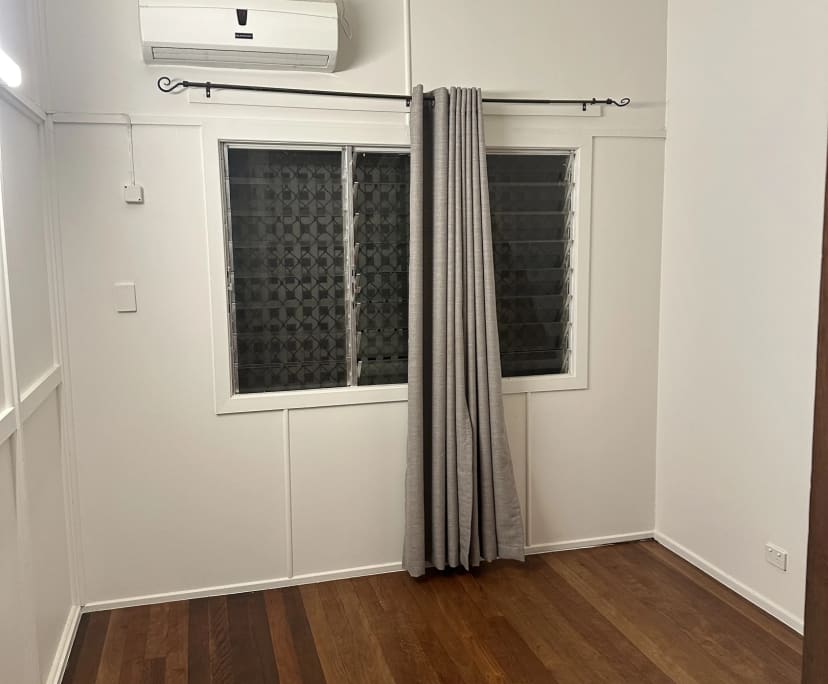 Unfurnished room in a share house