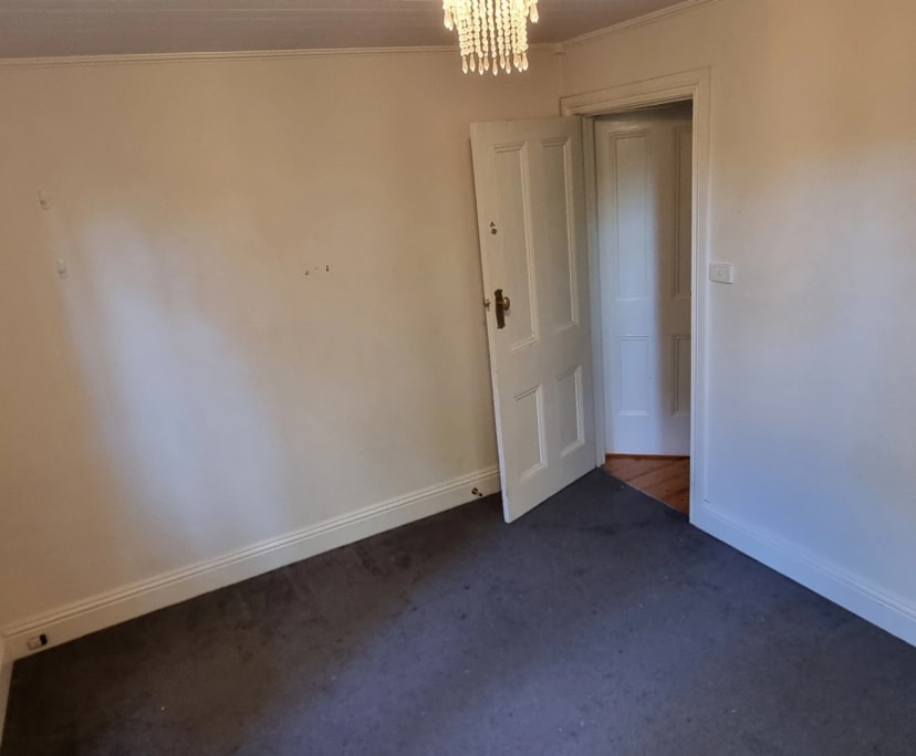 Unfurnished room in a share house
