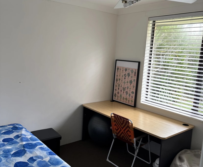Unfurnished room in a share house