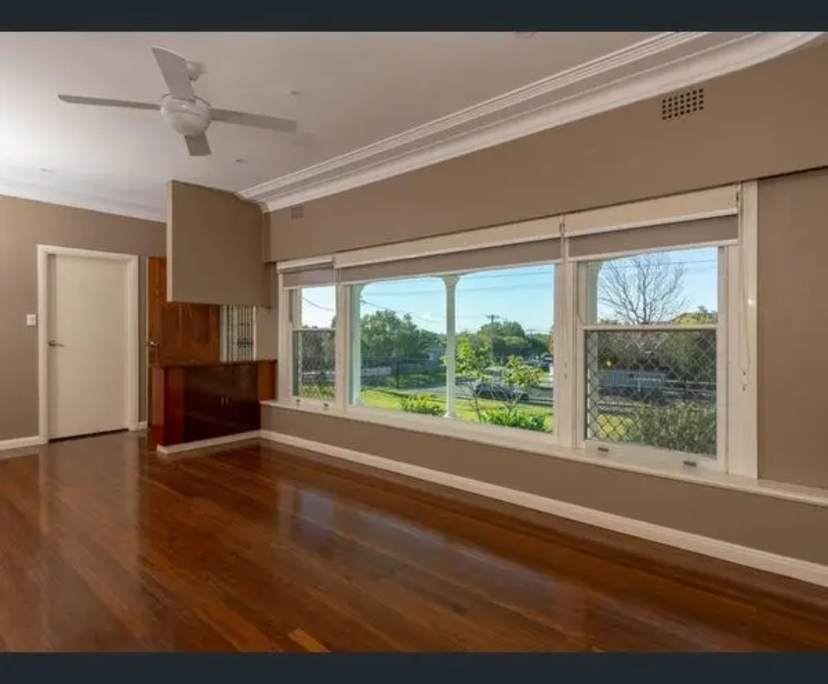 Whole property with 2 rooms for rent