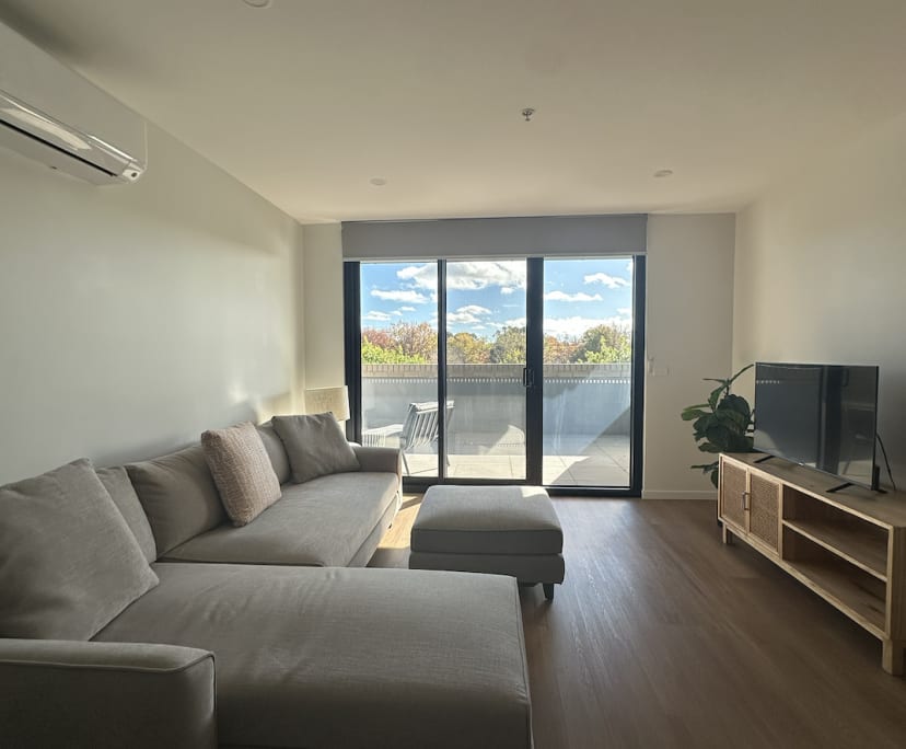 Unfurnished room with own bathroom