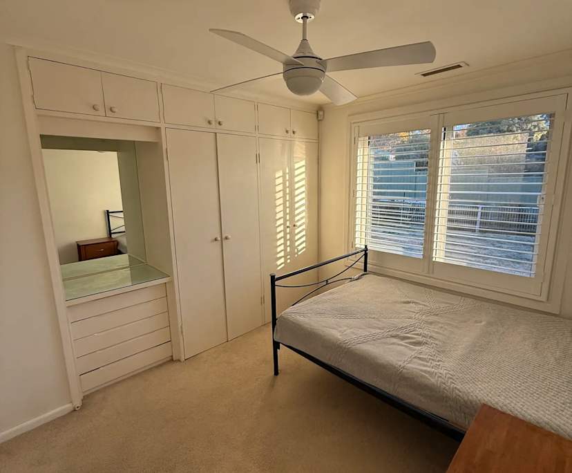 Furnished room in a share house