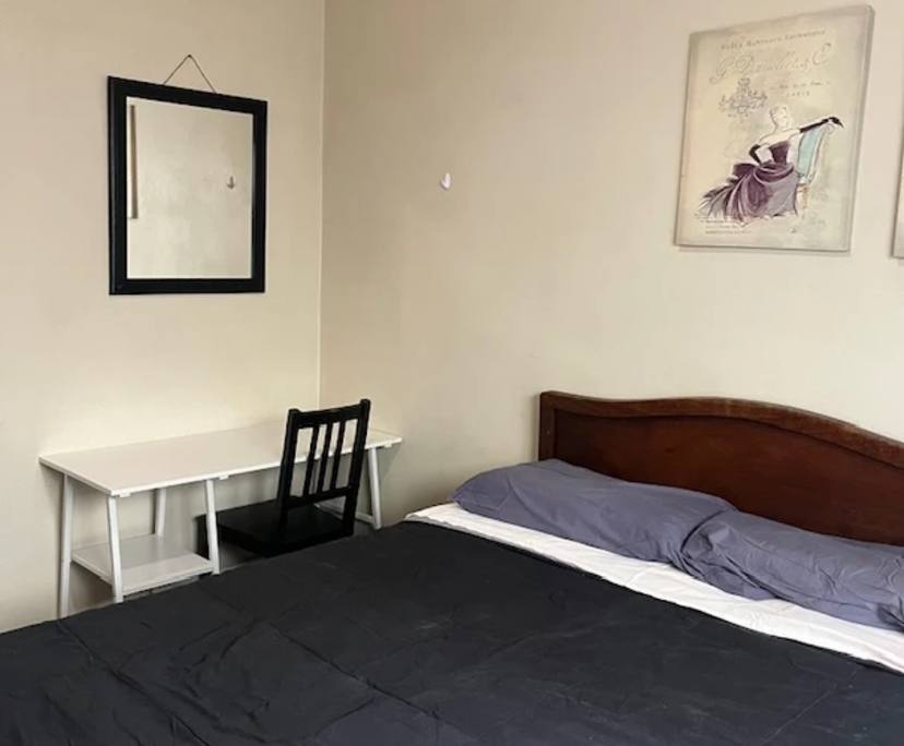 Furnished room in a share house