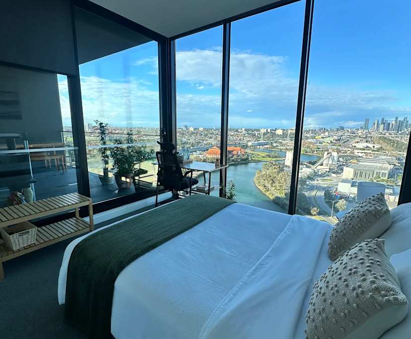 Furnished room with own bathroom