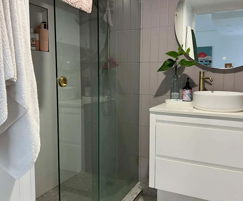 $360, Flatshare, 2 bathrooms, Kings Beach QLD 4551