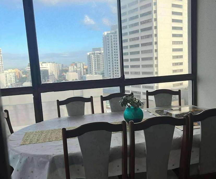 Furnished room in a flatshare