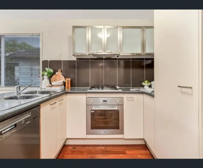 $380, Share-house, 2 bathrooms, Chermside QLD 4032