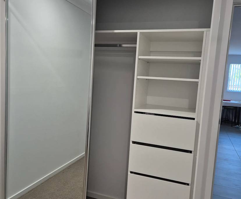 Furnished room in a share house