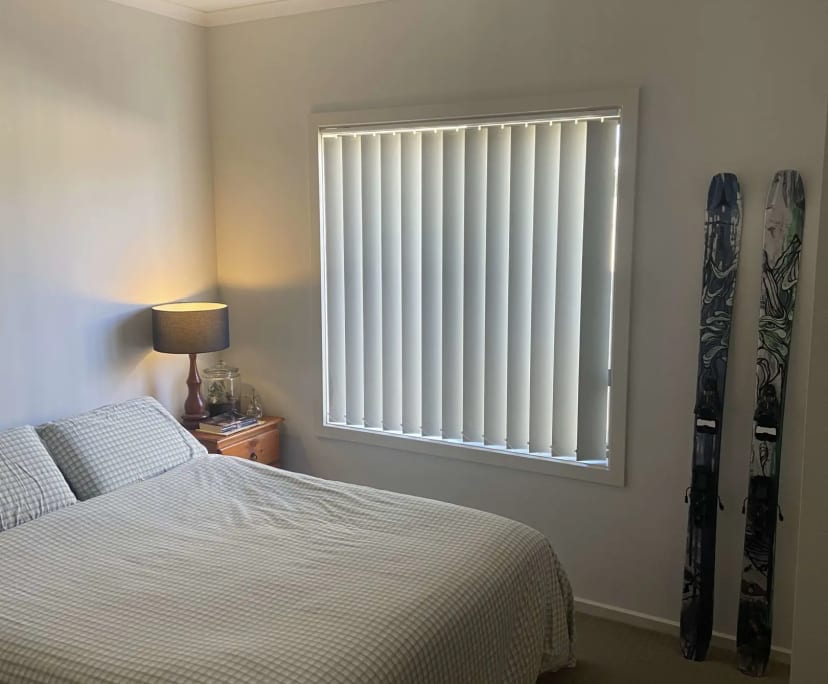 Room in a share house