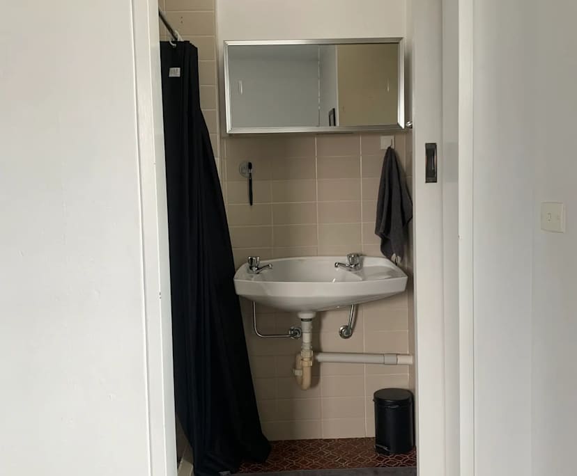 $300, Flatshare, 3 bathrooms, Wollongong NSW 2500