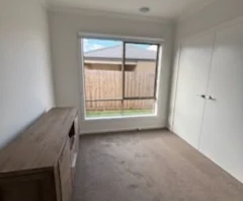 $230, Share-house, 3 bathrooms, Darley VIC 3340