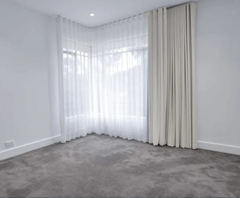 Unfurnished room in a share house