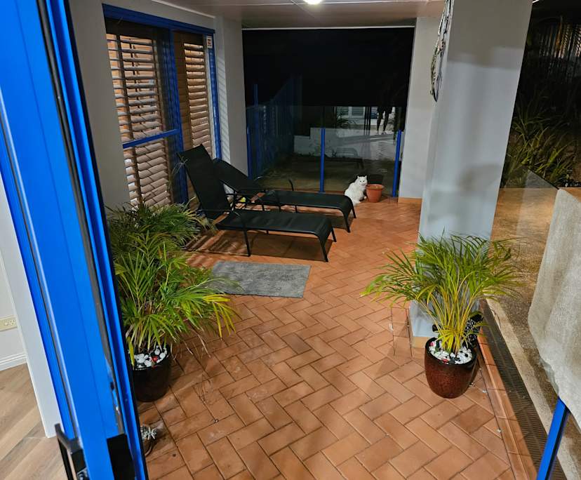 $350, Homestay, 4 bathrooms, Robina QLD 4226