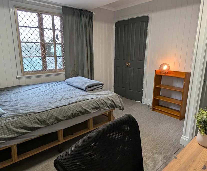 $270, Share-house, 5 bathrooms, East Brisbane QLD 4169