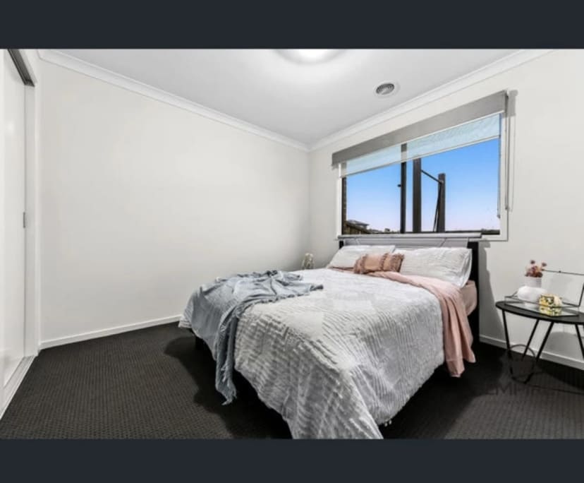 Unfurnished room in a share house