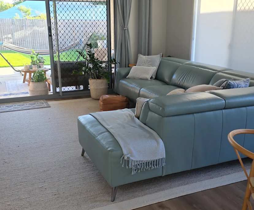 $400, Share-house, 3 bathrooms, Slade Point QLD 4740