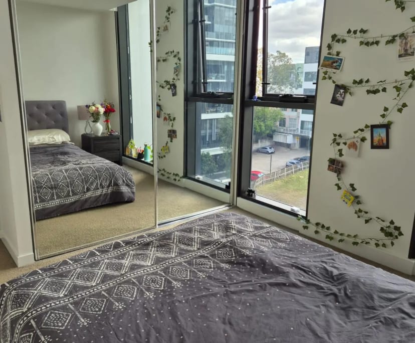 $387, Flatshare, 2 bathrooms, Milton QLD 4064