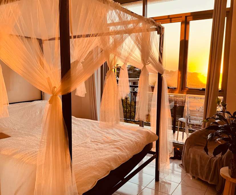 Furnished room in a flatshare