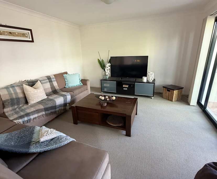 $400, Share-house, 3 bathrooms, Merrimac QLD 4226