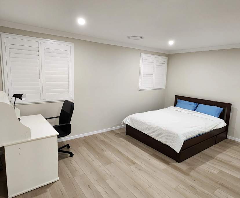 Furnished room in a share house