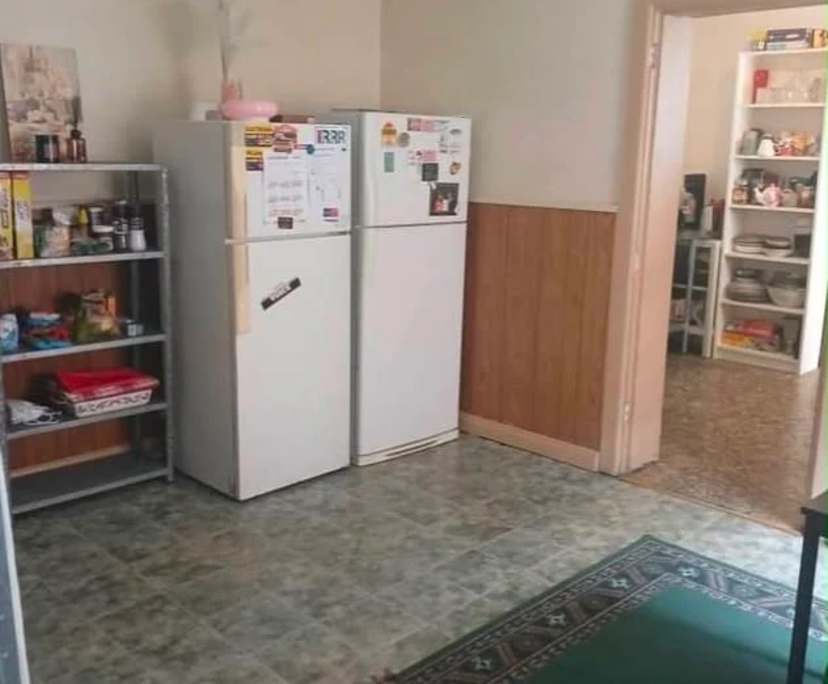 Room in a share house