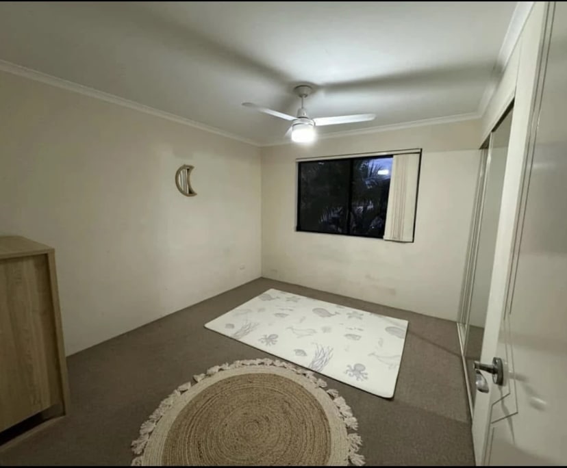 Unfurnished room with own bathroom