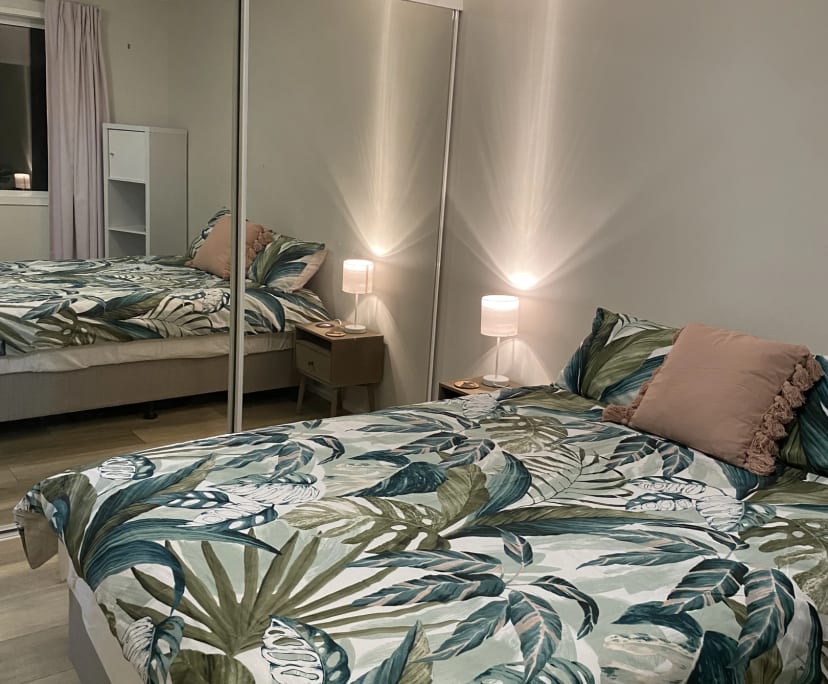 Furnished room in a flatshare