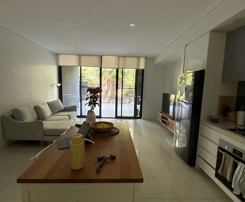 Unfurnished room with own bathroom