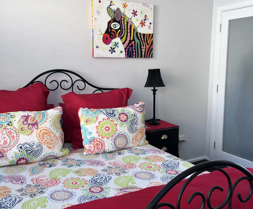 Furnished room with ensuite in a flatshare