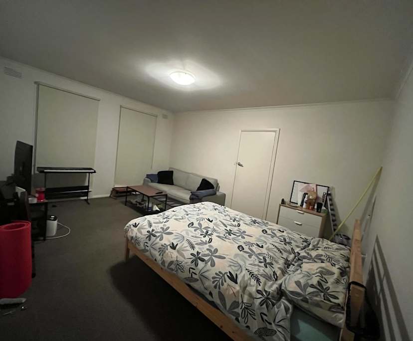 Unfurnished room in a share house