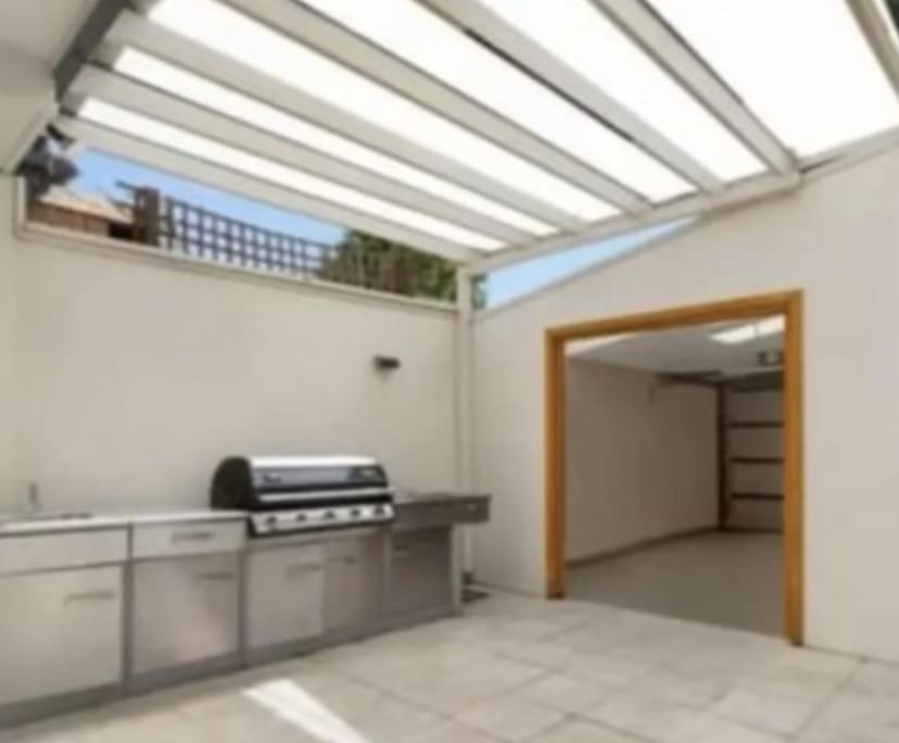 Unfurnished room in a share house