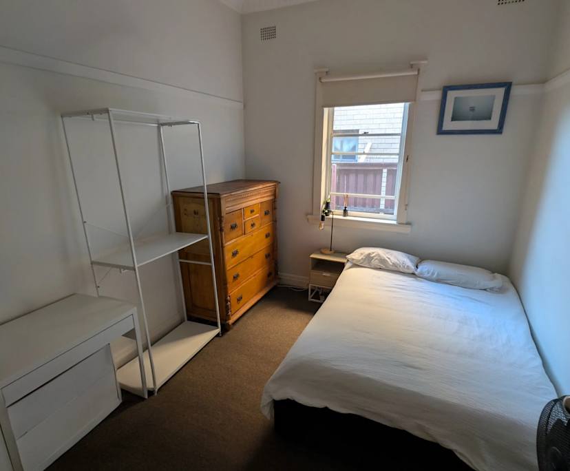 Room in a share house