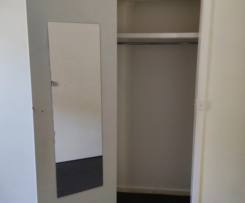 Room in a share house
