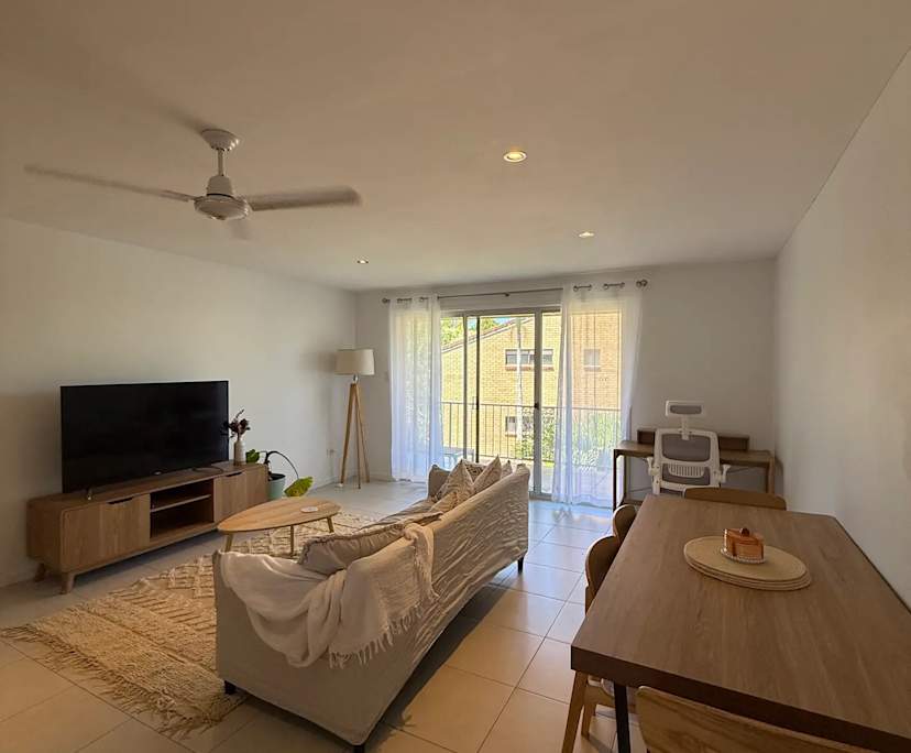 Whole property with 2 rooms for rent