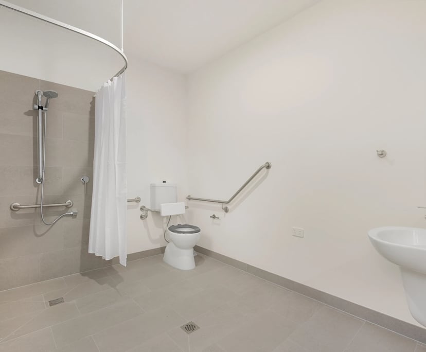 Unfurnished room with own bathroom