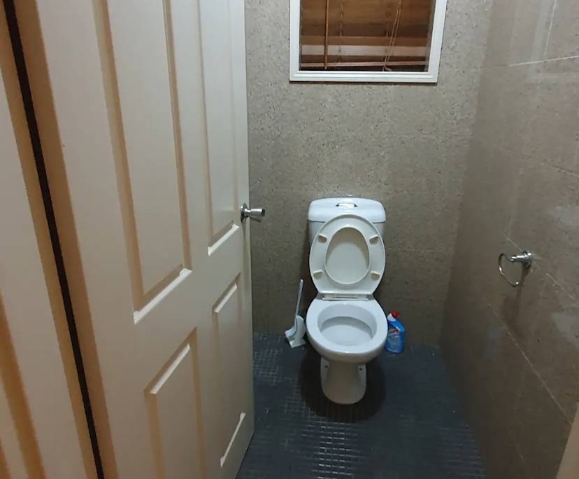 $240, Share-house, 6 bathrooms, Manunda QLD 4870