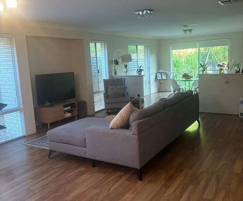 Room in a share house
