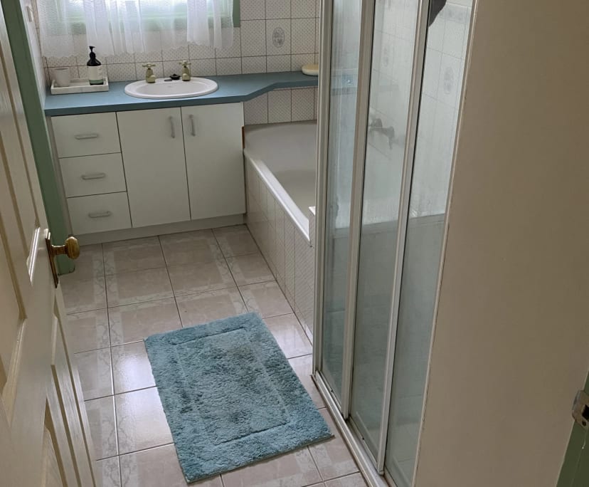 $180, Share-house, 2 bathrooms, Bundoora VIC 3083