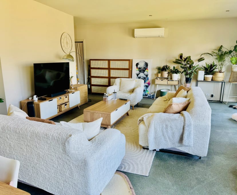 Furnished room with own bathroom