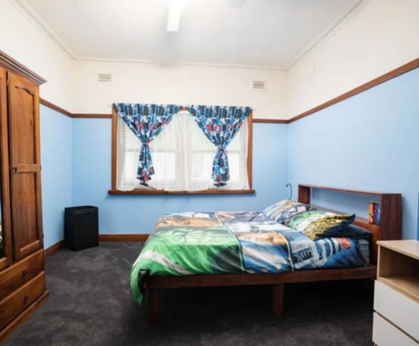 Furnished room in a share house
