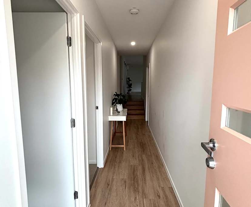 $350, Homestay, 4 bathrooms, Nambour QLD 4560