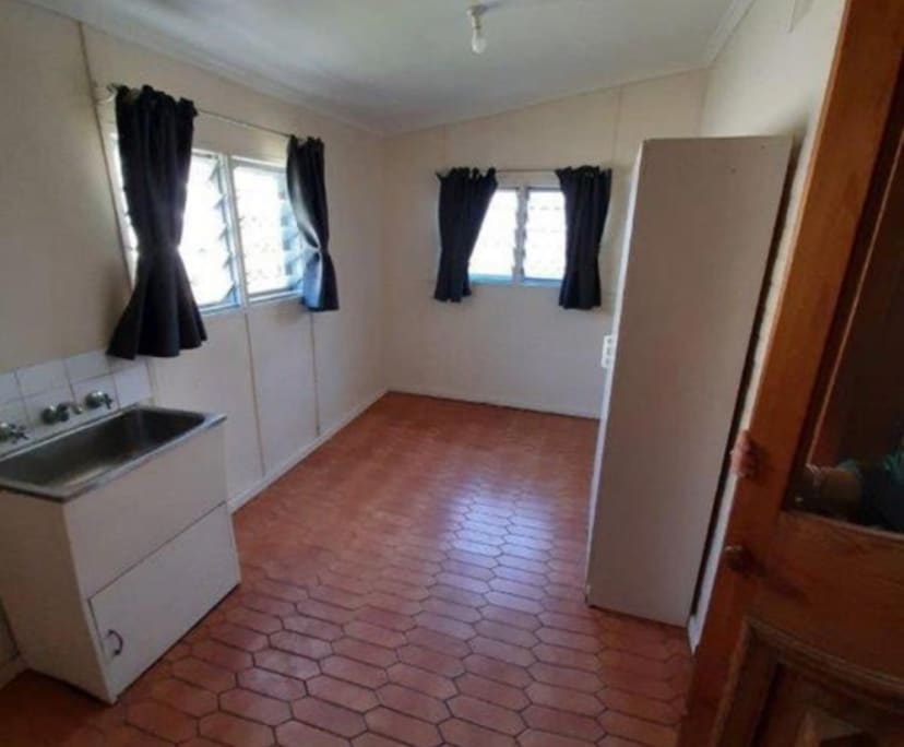 Unfurnished room in a share house