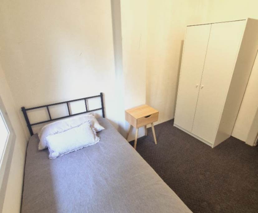 $240, Share-house, 6 bathrooms, Avalon Beach NSW 2107