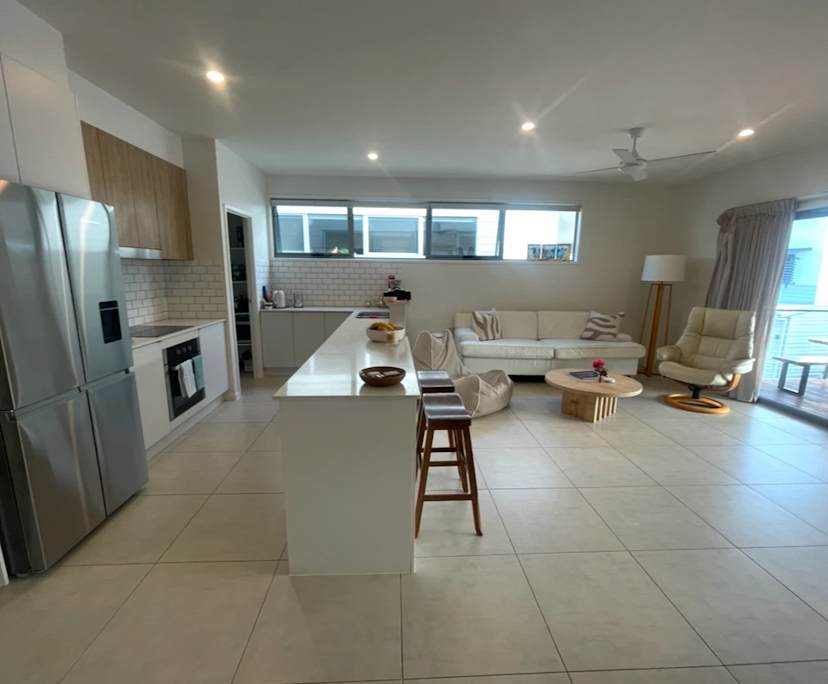 Unfurnished room with own bathroom