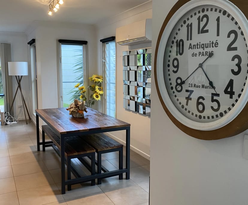Furnished room in a share house