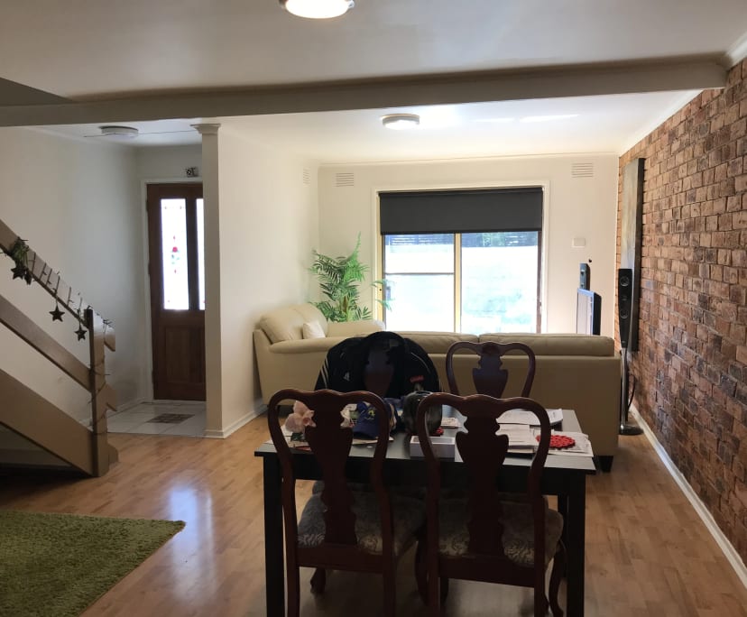 Room for Rent in Hampton Park, Melbourne 250, Fur...