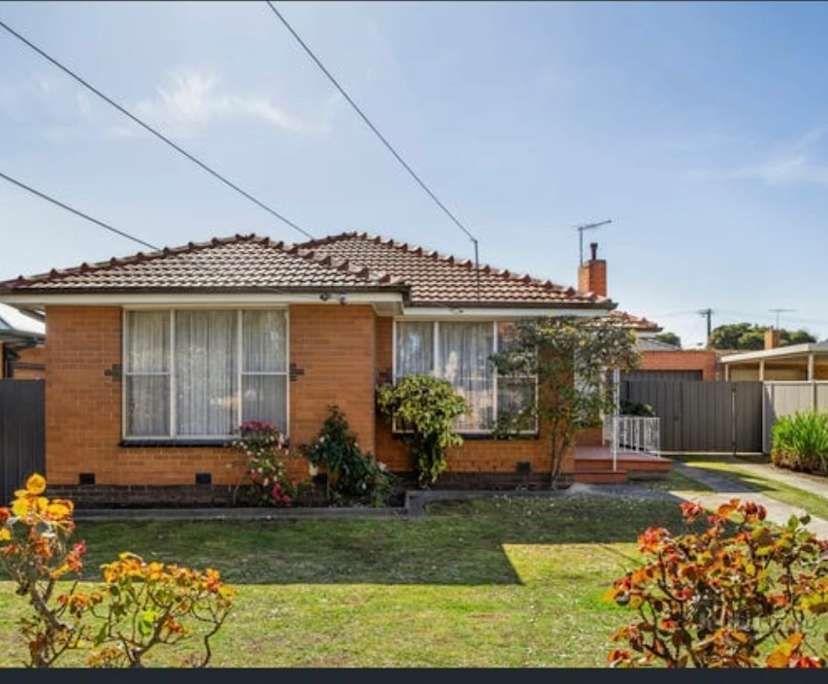 Unfurnished room in a share house